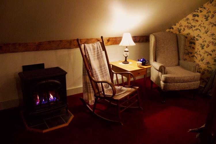 Inn At Baldwin Creek & Mary'S Restaurant Bristol 客房 照片